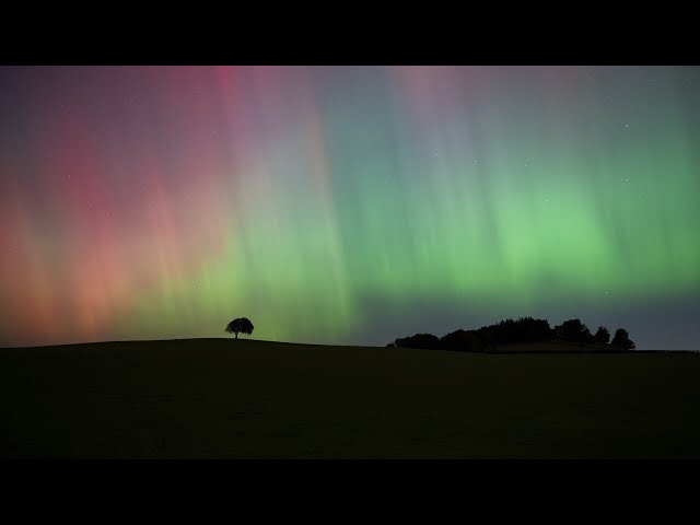 ⁣Northern Lights put on spectacular display across parts of England