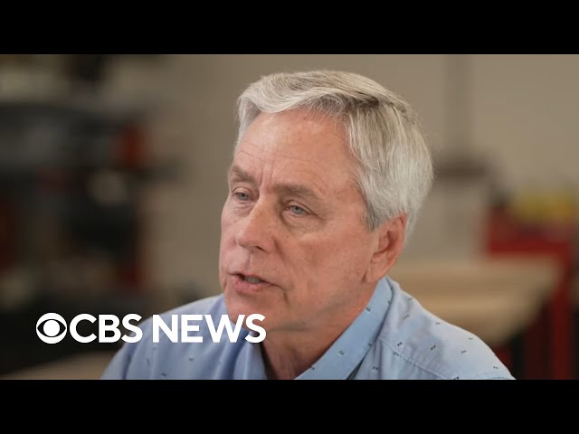 ⁣Carl Hiaasen and more | Here Comes the Sun