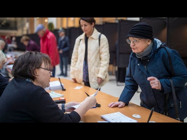 ⁣Lithuanians head to the polls for parliamentary election