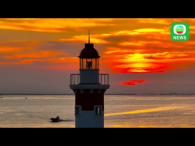 ⁣TVB News｜13 October 2024│Liandao beach in Jiangsu Province