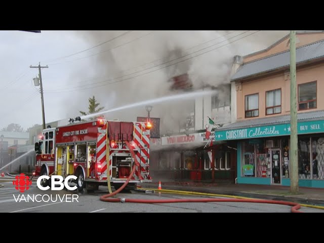 ⁣Community comes together after Langley, B.C., fire