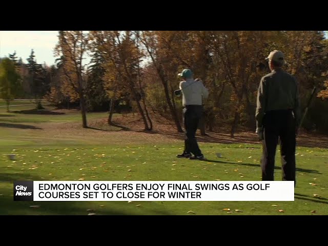 ⁣Edmonton Golfers enjoy final swings ahead of winter