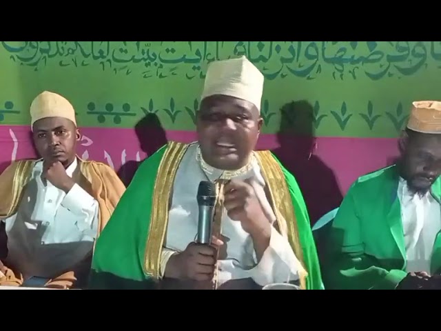 ⁣Un grand Mouhadhoira à Bangoi Hambou A la présence des ulémas de HAMBOU