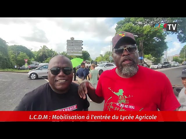 ⁣L.C.D.M : Mobilisation à l'entrée du Lycée Agricole