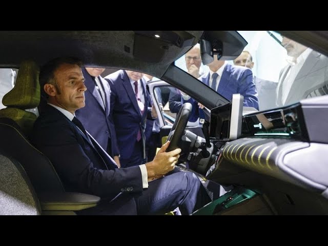 ⁣Macron opens Paris Motor Show amid crisis for French carmakers