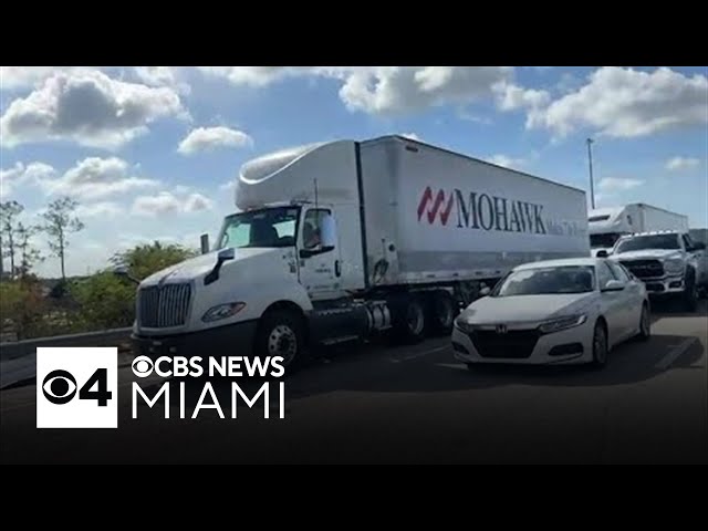 ⁣Caravan gets stuck in traffic delays on I-75N