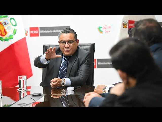 ⁣Ministro del Interior envía dardo a la prensa: "No trabajo para ser popular"