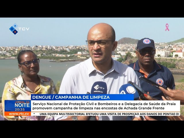 ⁣Proteção Civil e Delegacia de Saúde da Praia promovem limpeza nas encostas de Achada Grande Frente