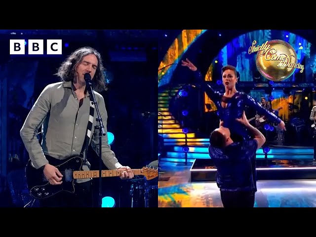 ⁣Snow Patrol perform Everything's Here And Nothing's Lost in the Ballroom ✨ BBC Strictly 20