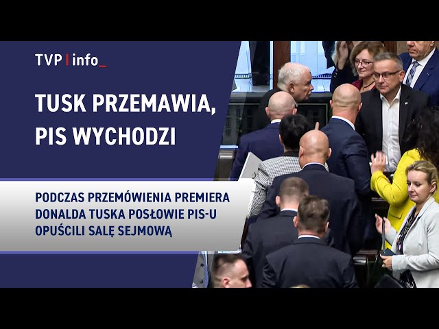 PiS wychodzi z sali sejmowej podczas przemówienia Donalda Tuska