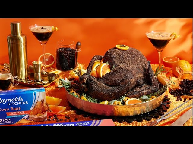 ⁣Reynolds unveils espresso martini turkey recipe for Thanksgiving