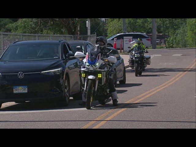 ⁣Colorado State Patrol reminds motorcyclists that lane splitting is still illegal