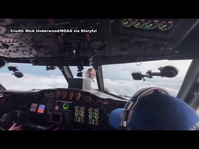 ⁣Hurricane hunter describes what it was like flying into Hurricane Milton's eye