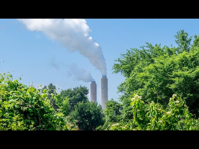 ⁣Supreme Court allows EPA to enforce power plant emission limits