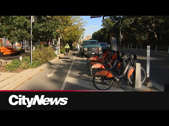 ⁣bike advocates ride against provincial legislation to limit bike lanes