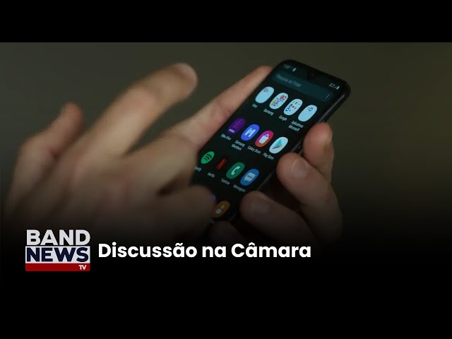 ⁣Projeto quer proibir celulares nas escolas | BandNews TV