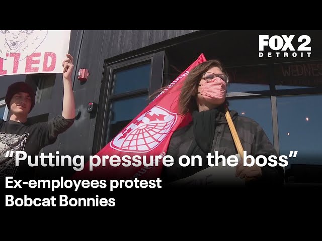 ⁣Ex-employees at Bobcat Bonnies protest restaurant