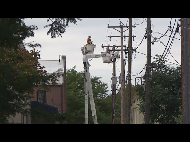 ⁣Residents in a city in the Denver metro area are expressing frustration with ongoing power outages