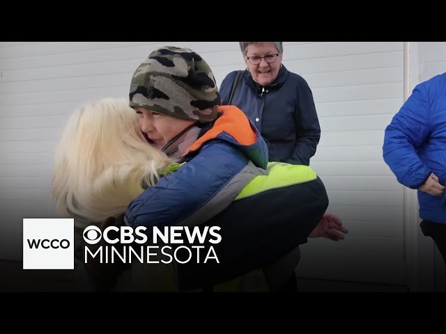 ⁣Wisconsin boy reunited with first responders who stepped in during wagon accident