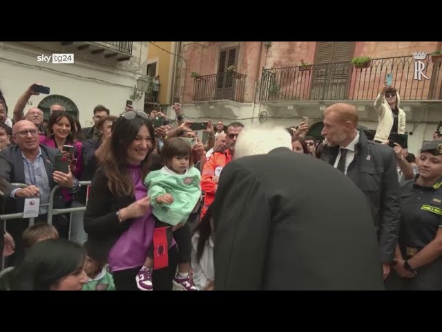 ⁣Mattarella a Piana degli Albanesi con omonimo Begaj