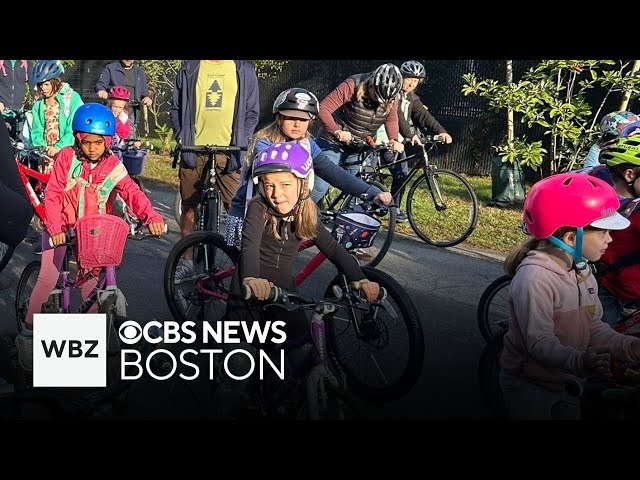 ⁣Fridays are "bike bus day" for kids at this Massachusetts elementary school