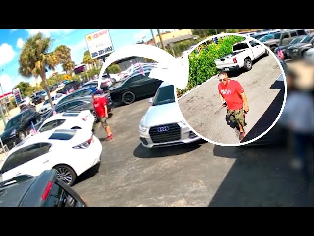 ⁣Hombre se roba un Infiniti Q50 de un Dealer de Miami mientras hacía una prueba de manejo