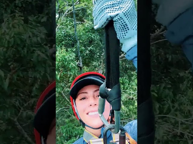 ⁣Tanimboca: una aventura en canopy a 35 metros de altura en la Amazonía