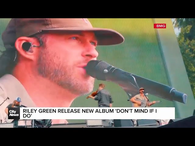 ⁣Riley Green's new album features Luke Bryan