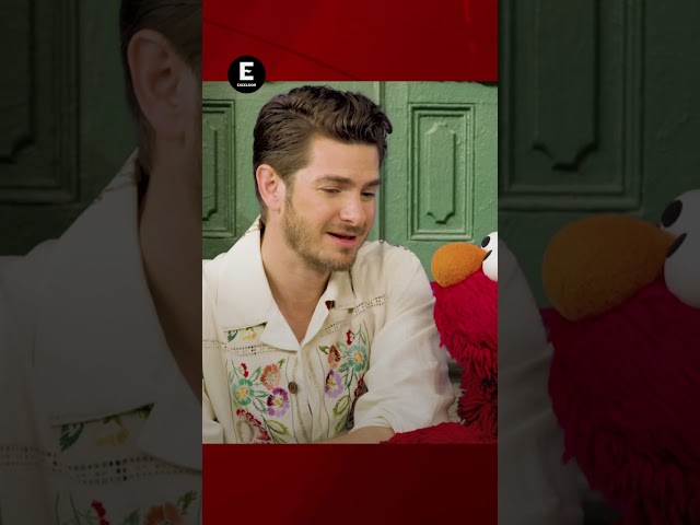 ⁣Andrew Garfield habló con Elmo sobre la muerte de su mamá: “la extraño”