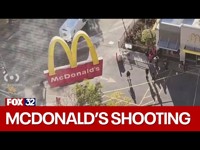 ⁣Man sitting in parked vehicle at Uptown McDonald's fatally shot: police