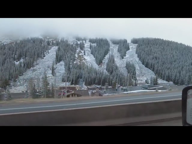 ⁣Snow beginning to fall in Colorado