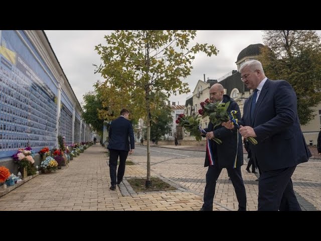 ⁣La France s'engage à soutenir la proposition de l'Ukraine de mettre fin à la guerre avec l