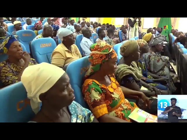 ⁣À Gaoua, une conférence publique sur les prestations sociales a été organisée par la CARFO