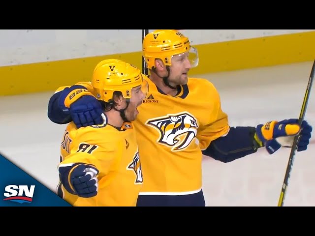 ⁣Steven Stamkos Uncorks Signature One-timer To Pick Up First Goal With Predators