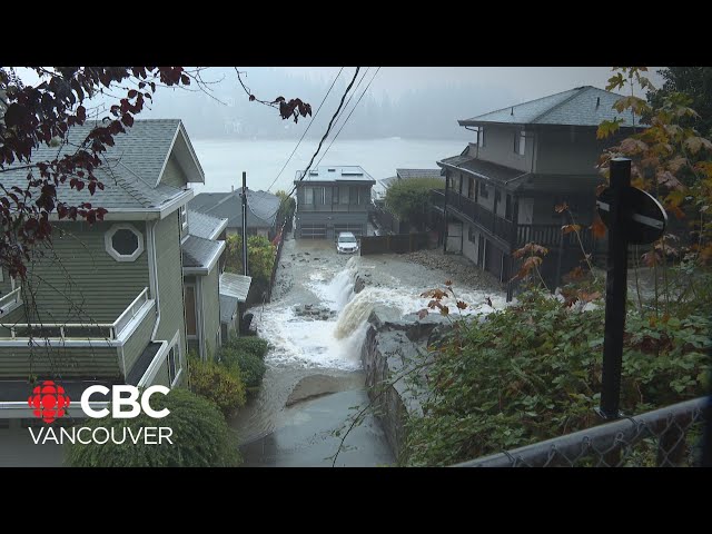 ⁣Heavy rain causes flooding on the North Shore