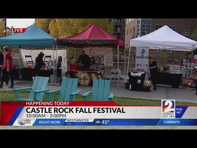 ⁣Venders set up ahead of Castle Rock Fall Festival