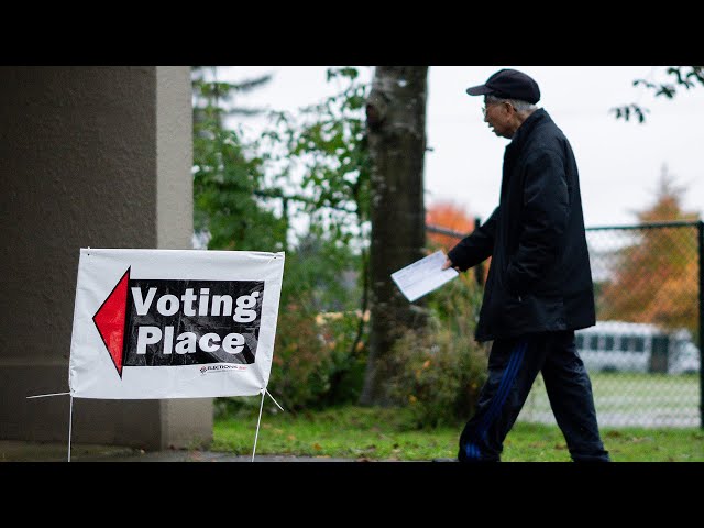 ⁣"As close as a race can get": Political analyst on B.C. provincial election uncertainty