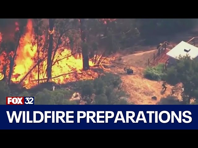 ⁣U.S. residents scramble to prepare for Western wildfires