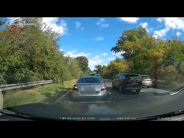 ⁣Dashcam video: Scammers reverse, crash into car in apparent insurance scam