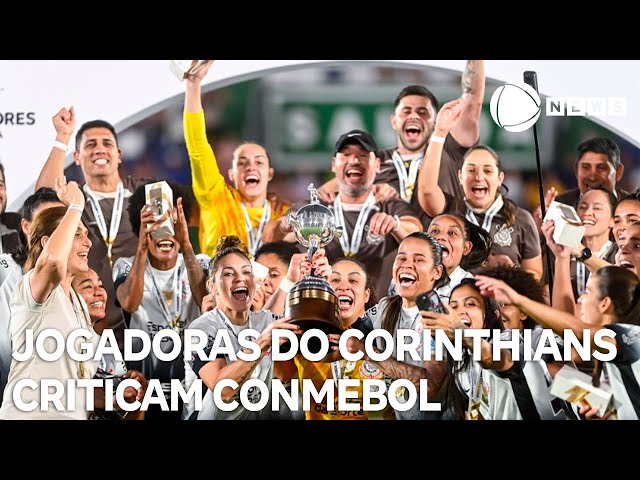 ⁣Jogadoras do Corinthians fazem protesto após título da Libertadores feminina