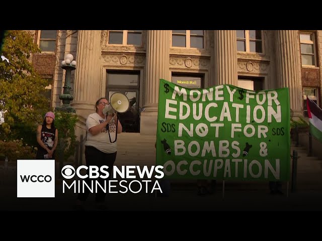 ⁣Protestors barricade themselves inside University of Minnesota building