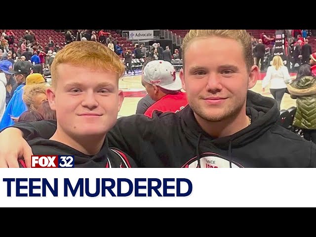 ⁣Family, friends devastated after Elgin teen fatally shot near United Center