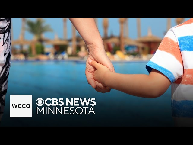 ⁣Parents band together to promote water safety for children with autism