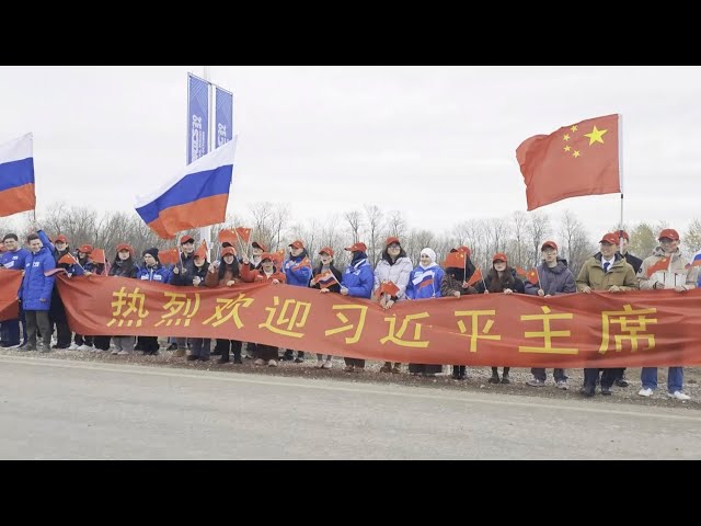 ⁣People from all walks of life welcome Chinese President Xi Jinping in Russia