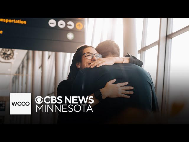 ⁣New Zealand airport to put time limit on goodbye hugs