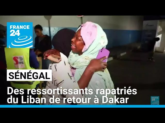 ⁣Sénégal : des binationaux sénégalo-libanais rapatriés du Liban de retour à Dakar • FRANCE 24