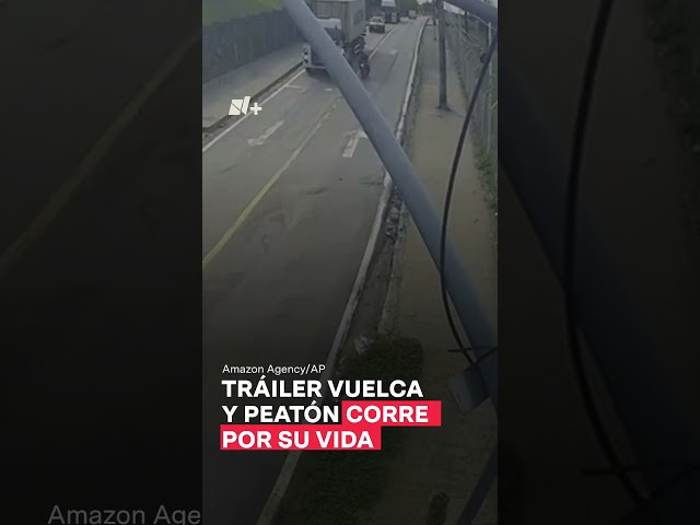 ⁣Peatón se salva de ser aplastado por tráiler - N+ #shorts