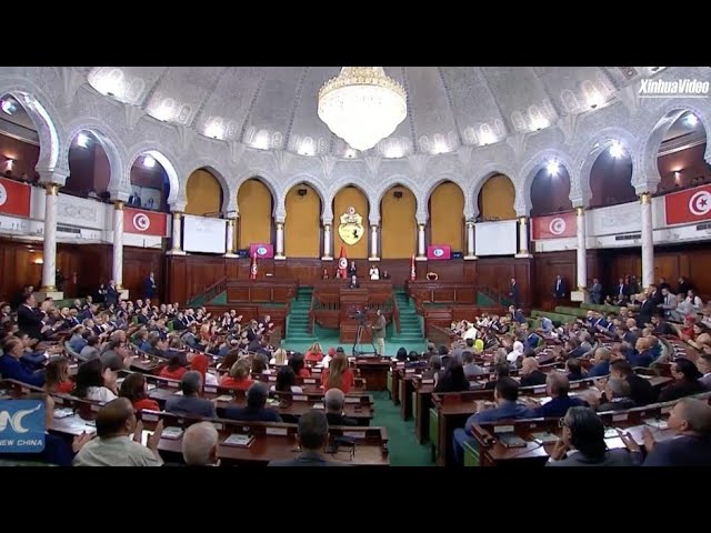 ⁣Re-elected Tunisian president takes oath of office