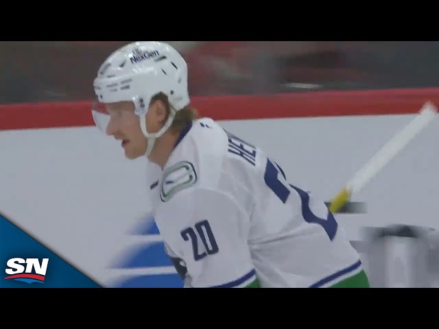 ⁣Danton Heinen Finishes Off Slick Passing Play For First Goal With Canucks