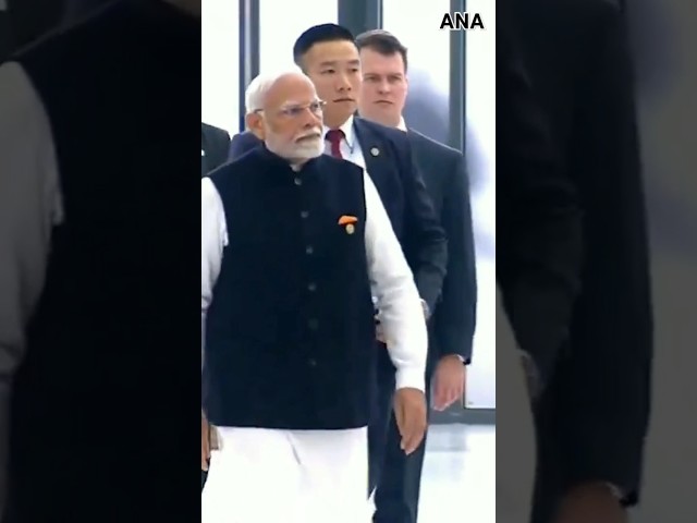 ⁣BRICS शिखर सम्मेलन में हिस्सा लेने के लिए रूस के कजान पहुंचे PM Modi